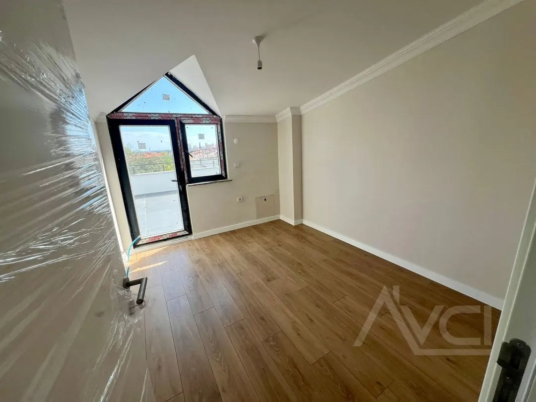 AVCI’DAN DENİZE 300MT HAVUZLU GÜVENLİKLİ GİRİŞTE ODALI 6+1