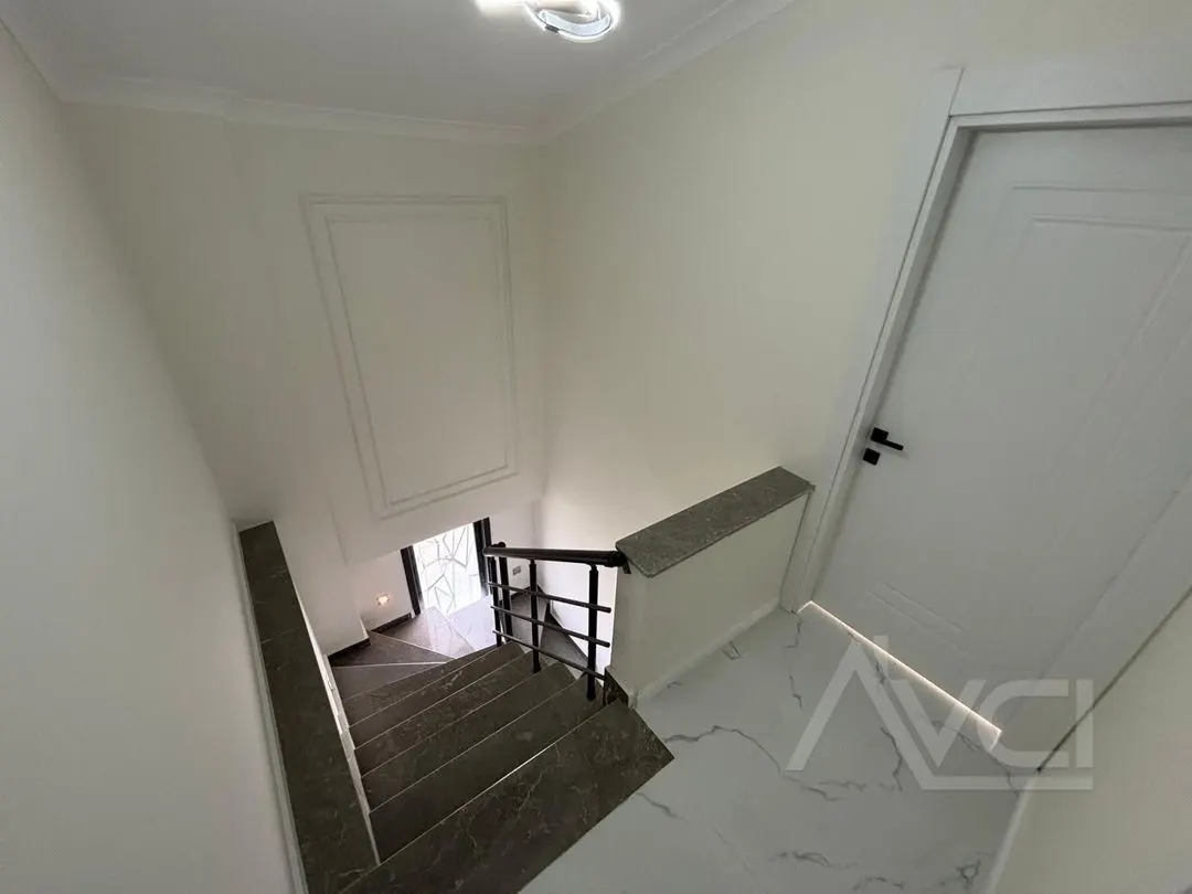 GÜRE DENİZE 30MT DENİZE 2. SIRADA SIFIR 4+1 VİLLA
