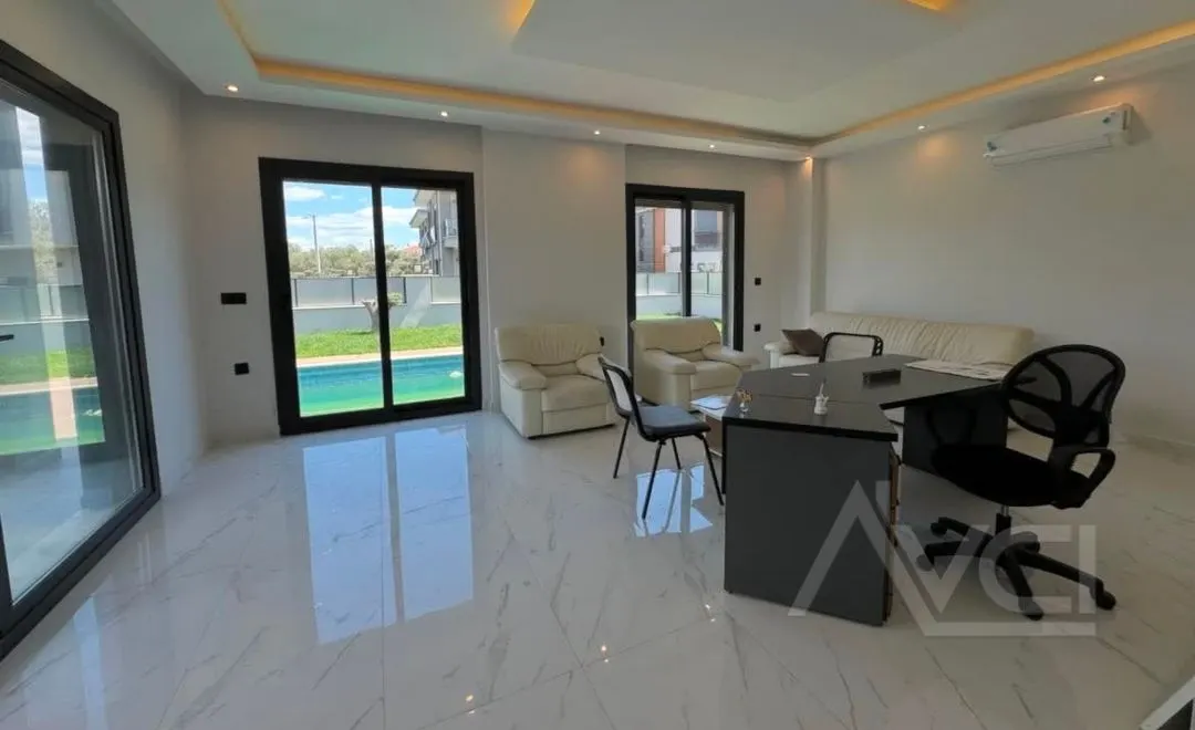 AVCI’DAN DENİZE 150 MT TAM MÜSTAKİL HAVUZLU EMSALSİZ VİLLA