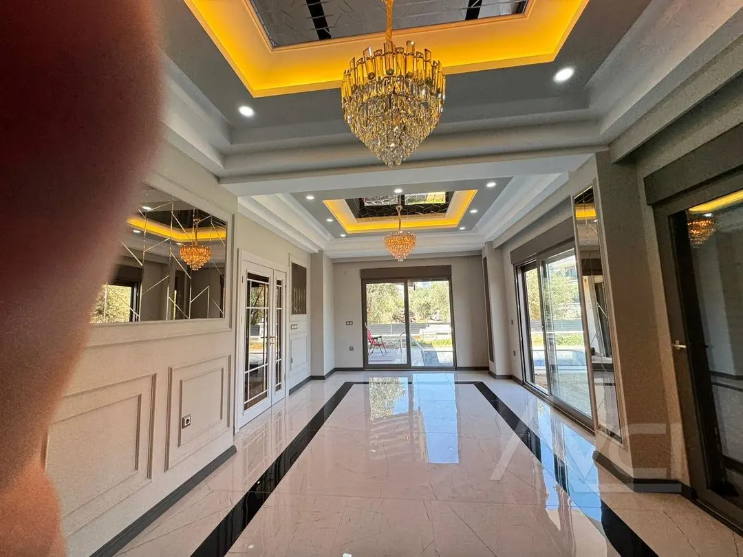 AVCI’DAN YOL ALTI 400 M2 ARSALI MÜSTAKİL HAVUZLU 6+1 VİLLA