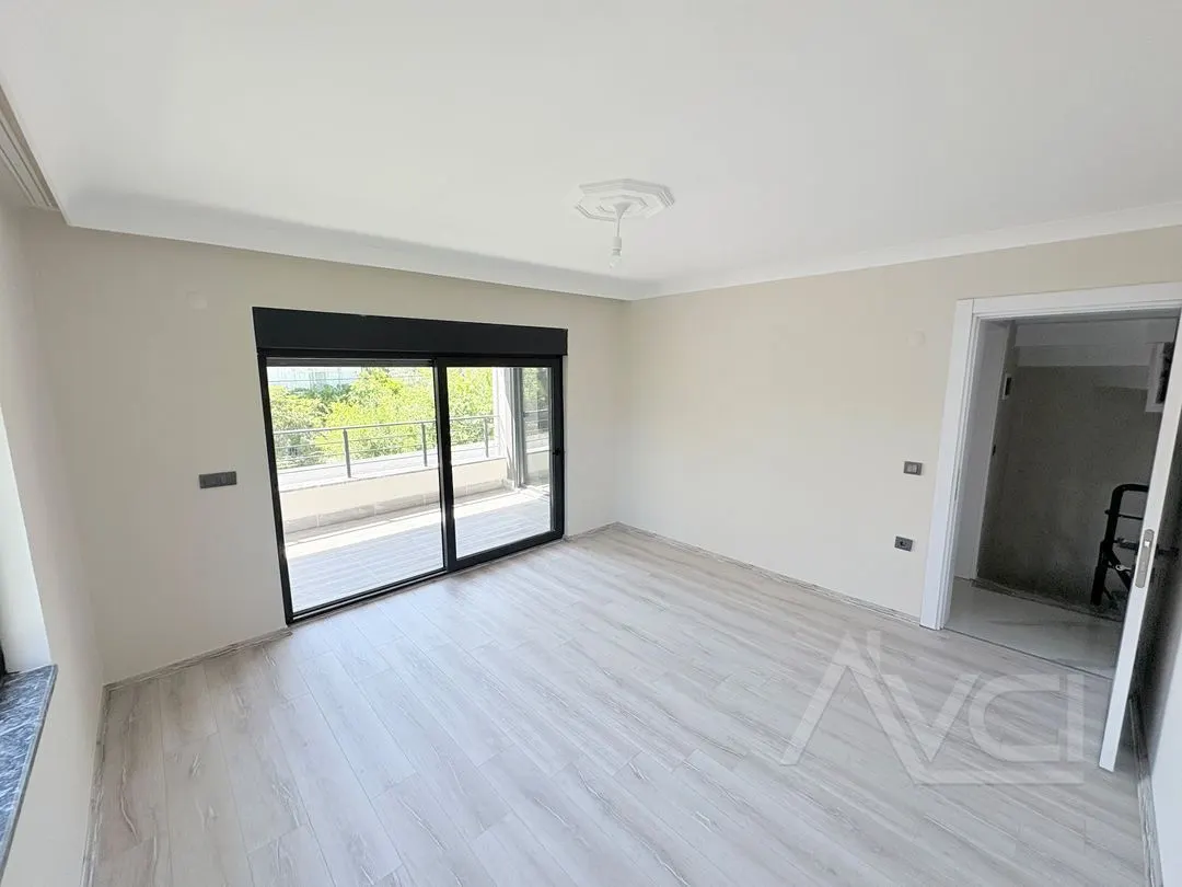 AVCI’DAN DENİZE 10 MT DENİZ MANZARALI 5+1 VİLLA