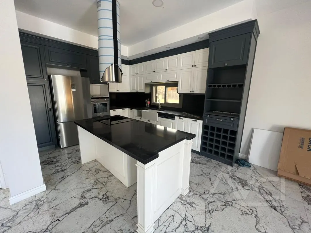 AVCI’DAN 660M2 ARSALI MÜSTAKİL HAVUZLU DENİZ MANZ VİLLA