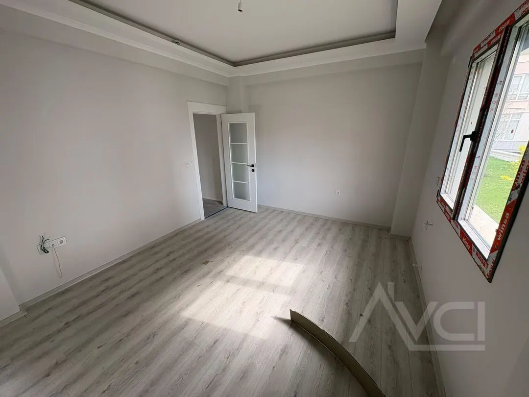 AVCI’DAN KÜÇÜKKUYUDA BAHÇE KULLANIMLI 2+1 AYRI MUTFAKLI DAİRE