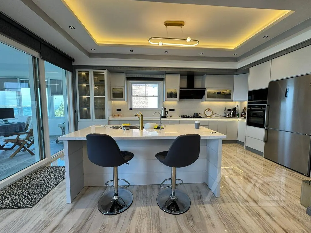 AVCI’DAN 750M2 ARSA İÇİNDE DENİZE SIFIR MALİKANE