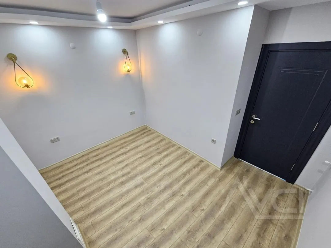 AVCI’DAN YOL ALTINDA DENİZE 250MT LÜKS İŞÇİLİKLİ VİLLA