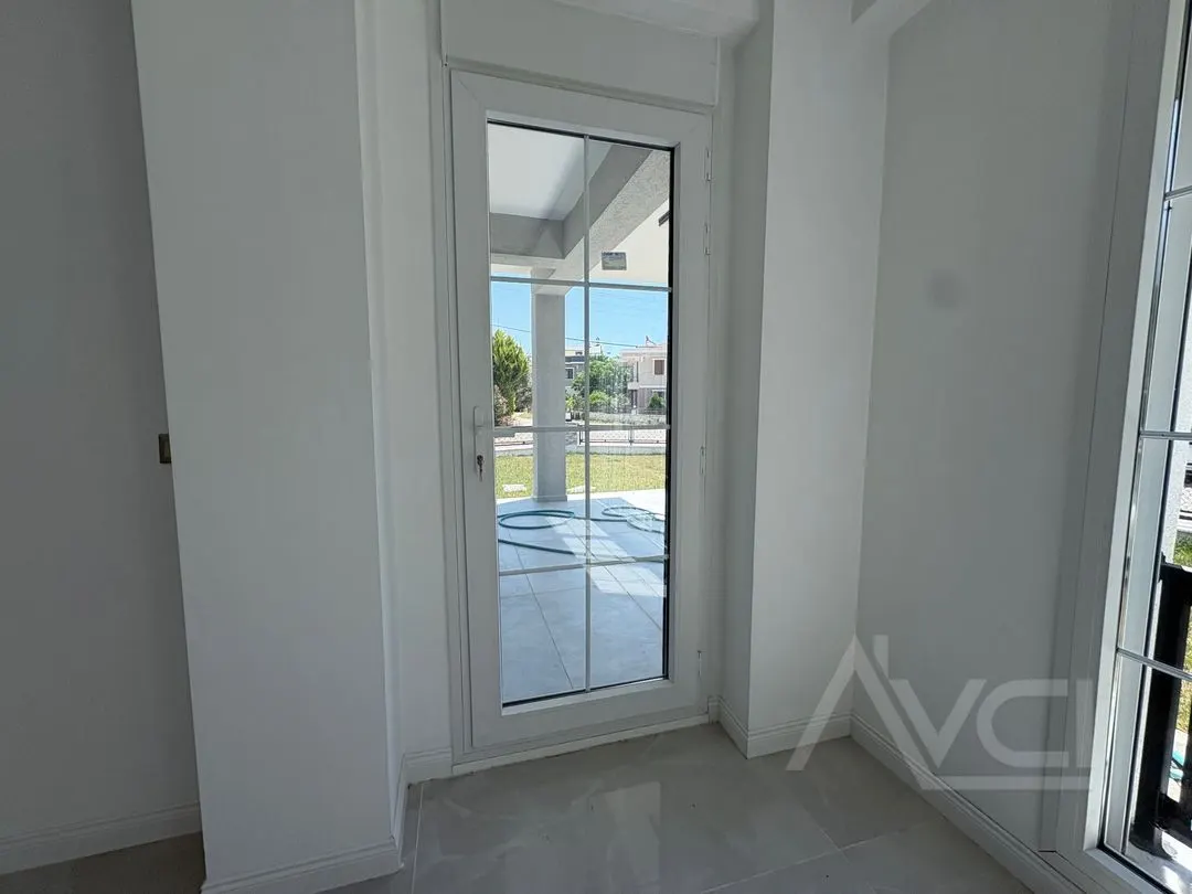 AVCI’DAN NARLI’DA 4+1 TEK MÜSTAKİL AYRI MUTFAKLI VİLLA