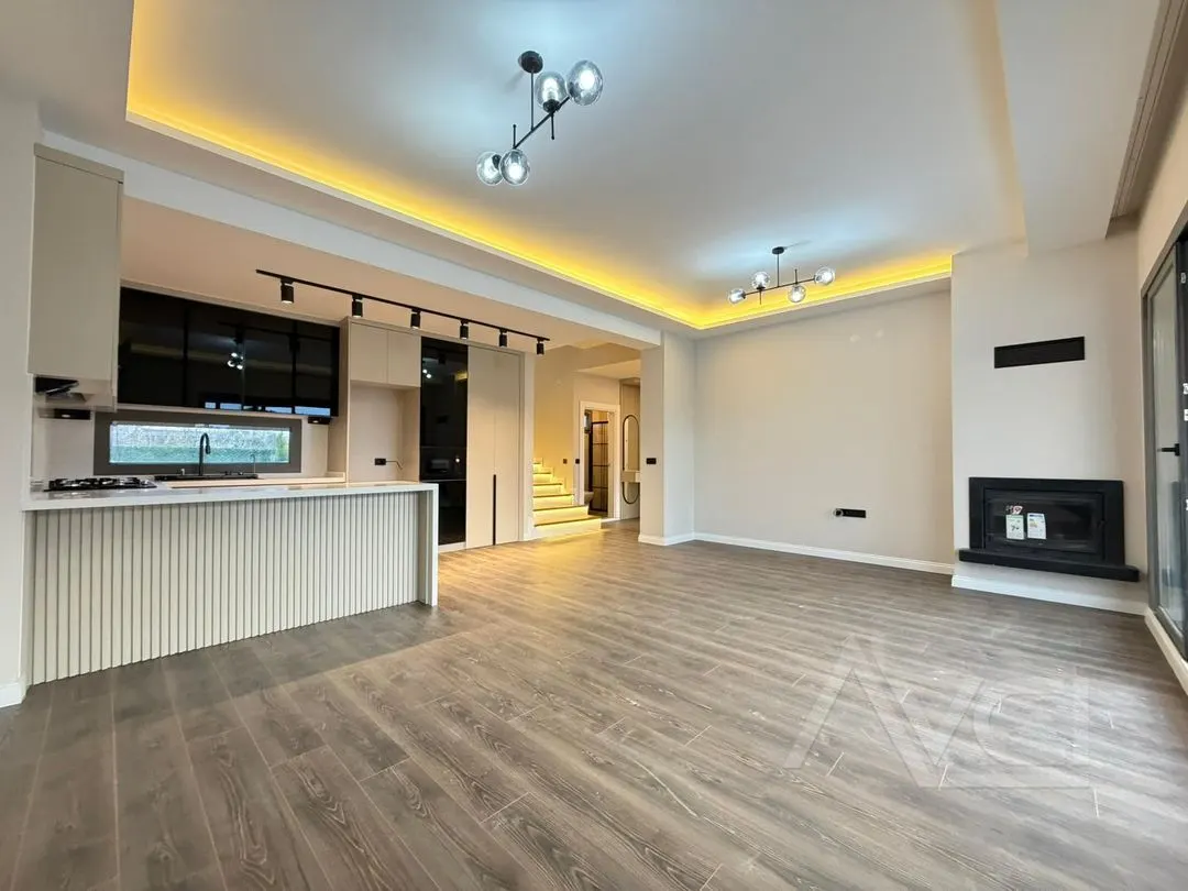 AVCI’DAN FENER’DE 400M2 ARSA GİRİŞ ODALI MÜSTAKİL HAVUZLU VİLLA