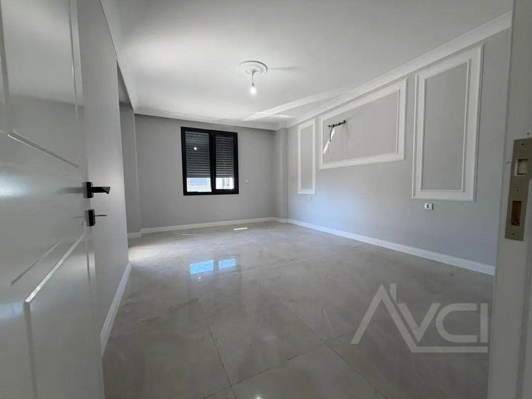 AVCI’DAN ALTINOLUK’TA 270M2 NET ÇOK GENİŞ 4+1 DENİZ MANZARALI