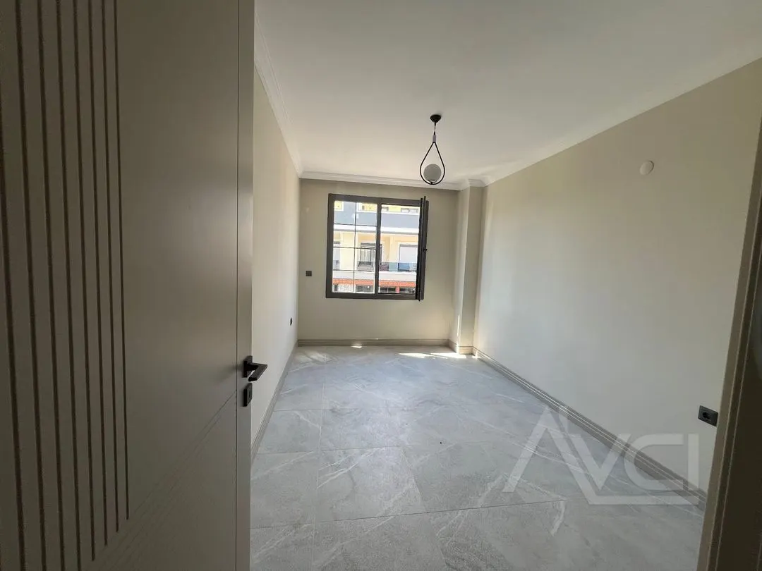 AVCI’DAN NARLI’DA DENİZE 200 MT TAM MÜSTAKİL 2 KATLI VİLLA