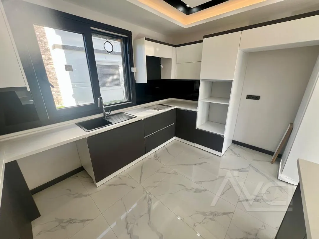 AVCI’DAN HAVUZLU GİRİŞTE ODALI 4+1 LÜKS VİLLALAR