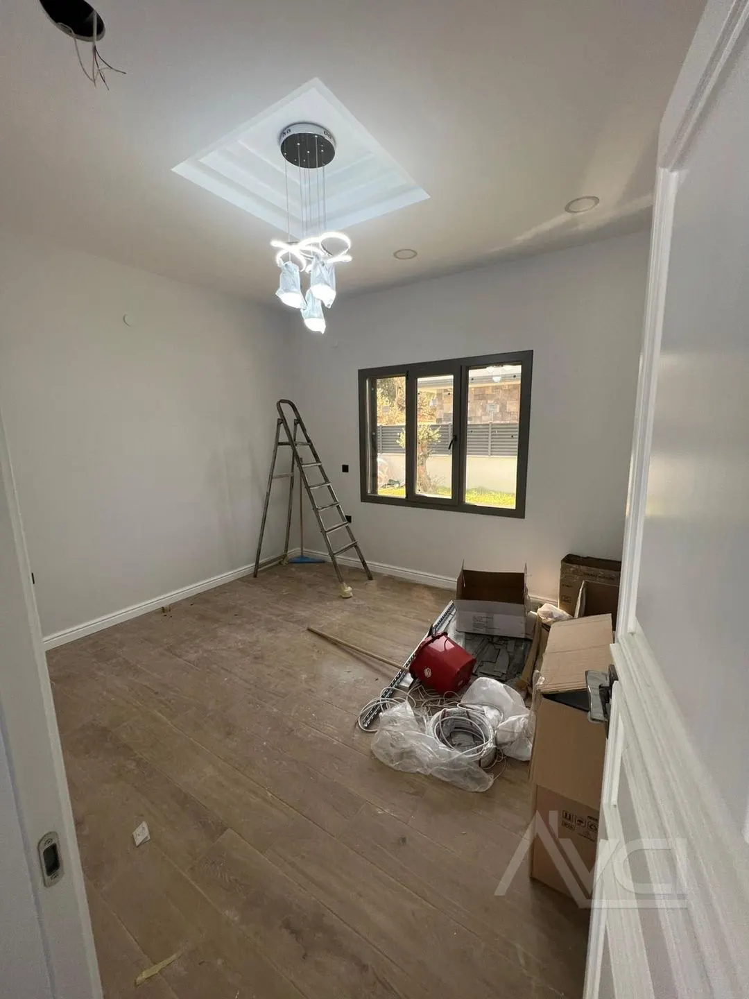 AVCI’DAN 660M2 ARSALI MÜSTAKİL HAVUZLU DENİZ MANZ VİLLA