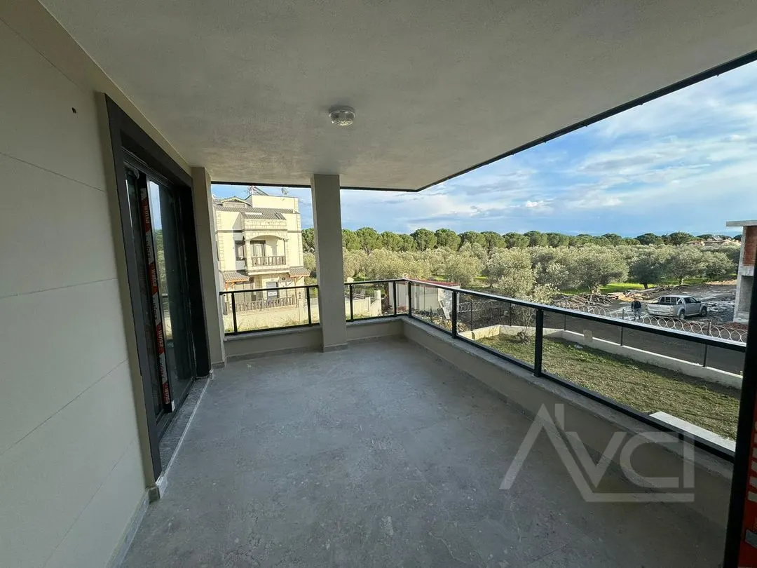 AVCI’DAN 400 M2 ARSA İÇİNDE 5+1 LOFT HAVUZLU VİLLA