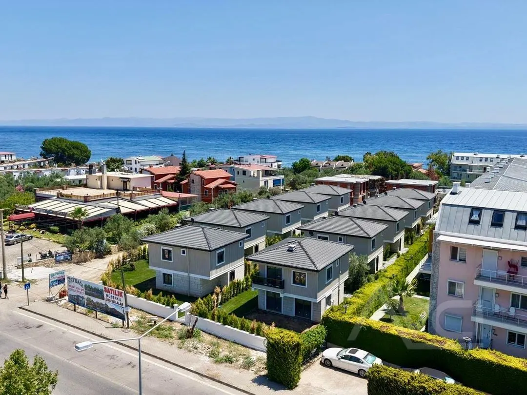 AVCI’DAN KÜÇÜKKUYU YOL ALTINDA DENİZE 30 ADIM MÜSTAKİL VİLLA