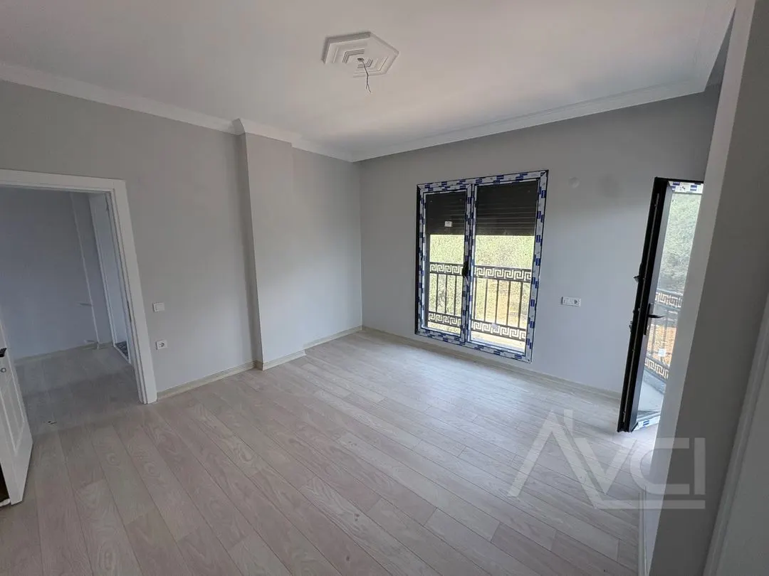 AVCI’DAN KÜÇÜKKUYUDA DOĞA MANZARALI 2+1 VİLLA