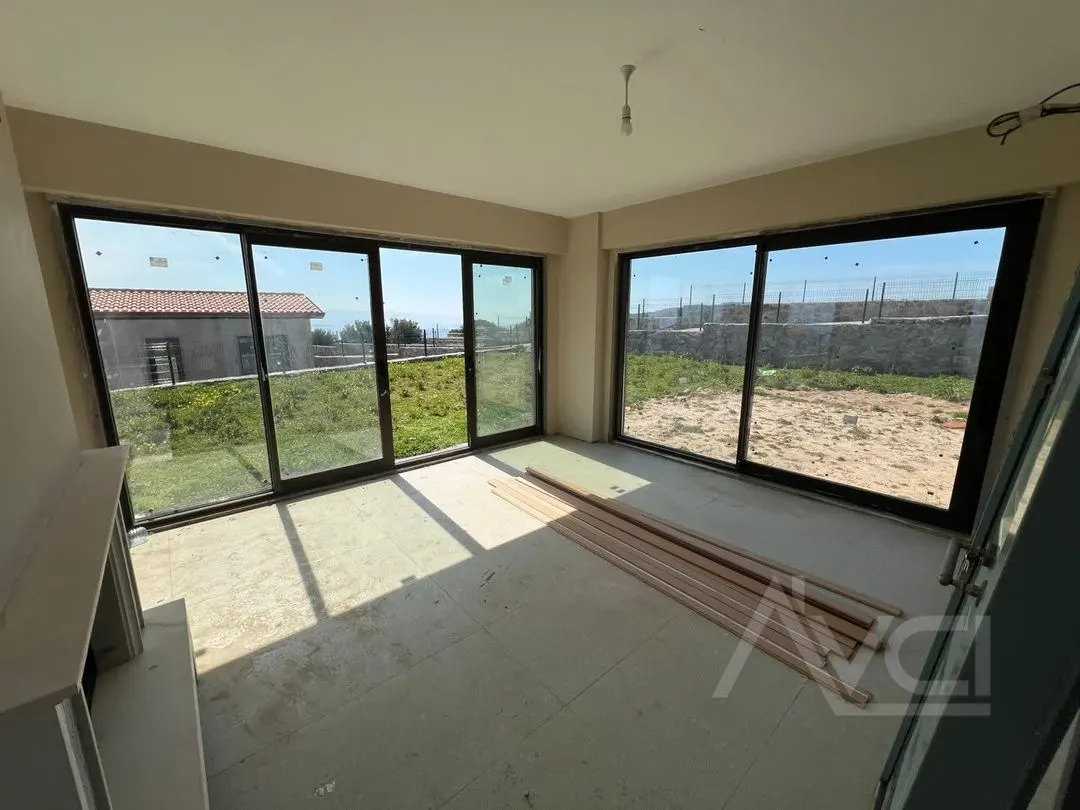 AVCI'DAN 600M2 ARSA TEK KATLI TAŞ 3+1 DENİZ MANZ EN ÖN VİLLA
