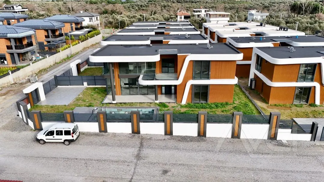 AVCI’DAN 150M2 TABANLI TAM MÜSTAKİL HAVUZLU VİLLA