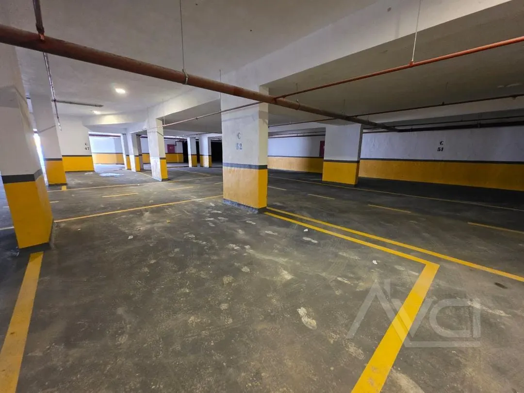 AVCI'DAN ÖREN MODERN'DE YETKİLİ HAVUZLU K.OTOPARKLI 1+1