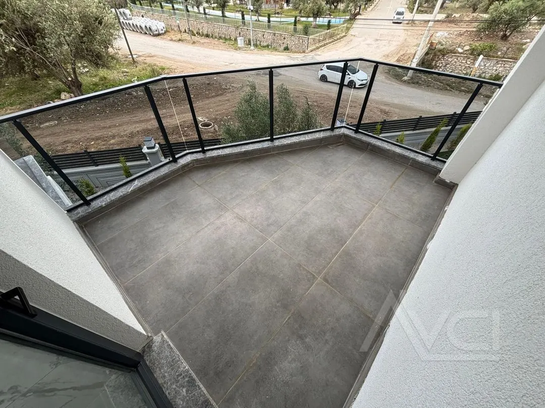 AVCI’DAN KÜÇÜKKUYU MIHLI’DA 3+1 ÖZEL OTOPARKLI VİLLA