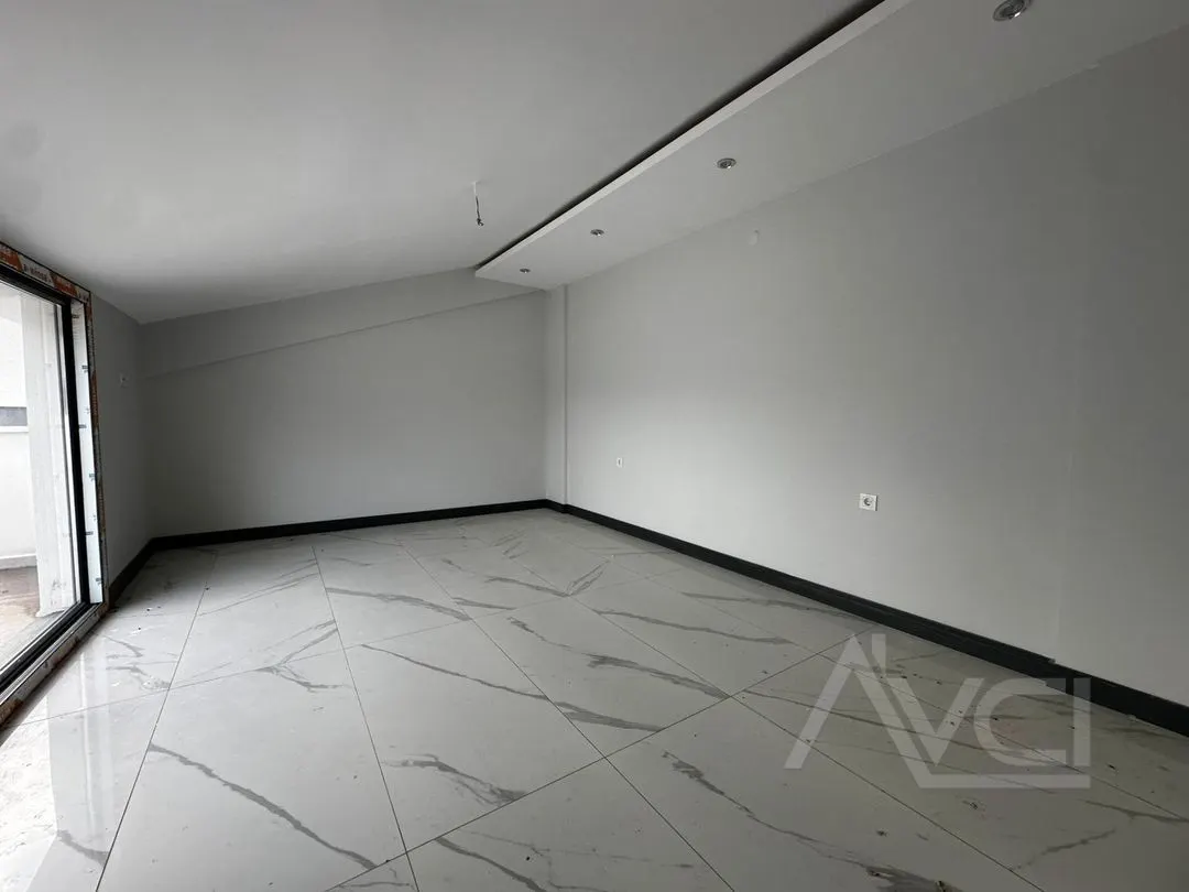 AVCI’DAN ÖREN PLAJA 500MT AYRI MUTFAK 5+1 VİLLA
