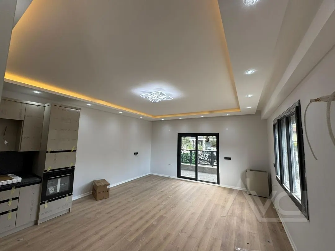 AVCI’DAN BAHÇELİ VE LÜKS TASARIMLI SIFIR 4+1 VİLLA