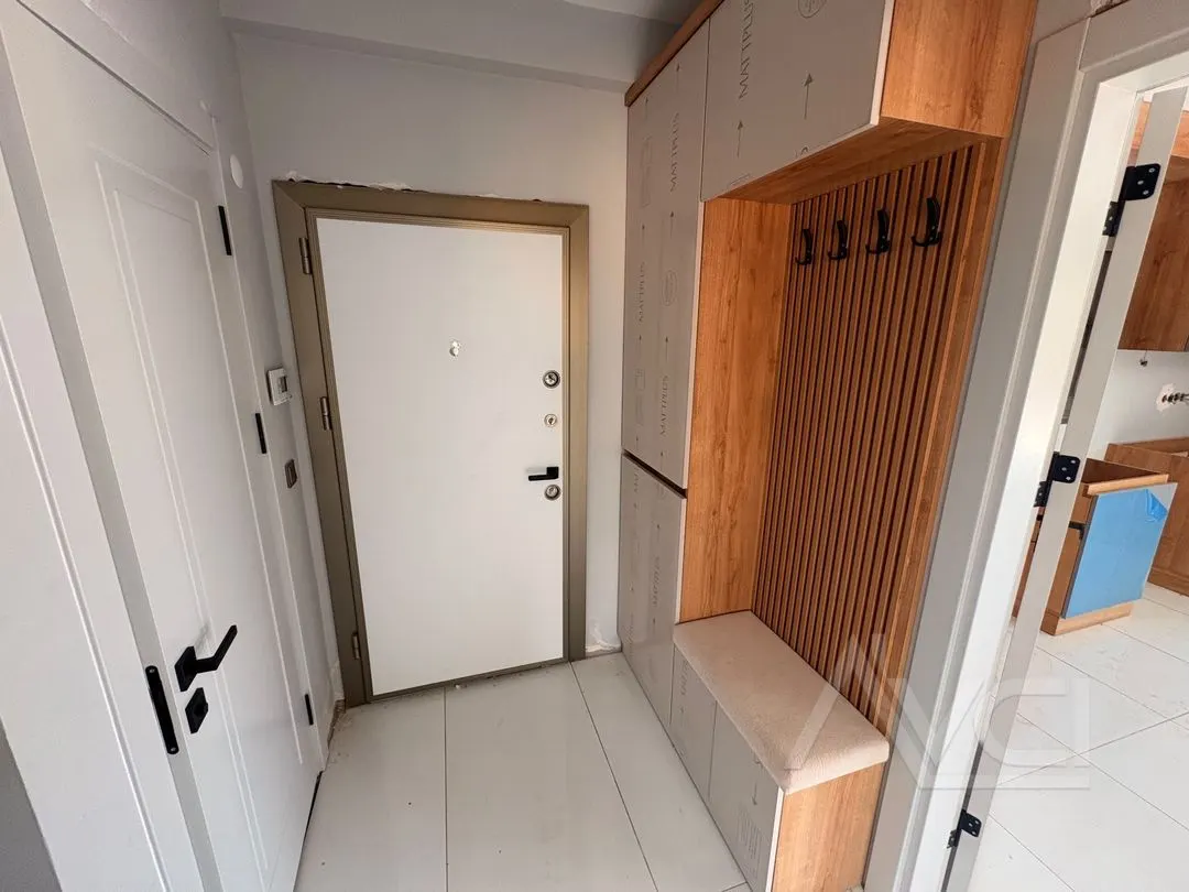 AVCI’DAN 3+1 DENİZ MANZARALI GİRİŞTE ODALI 350M2 İÇESİNDE PELİTKÖY’DE TEK MÜSTAKİL