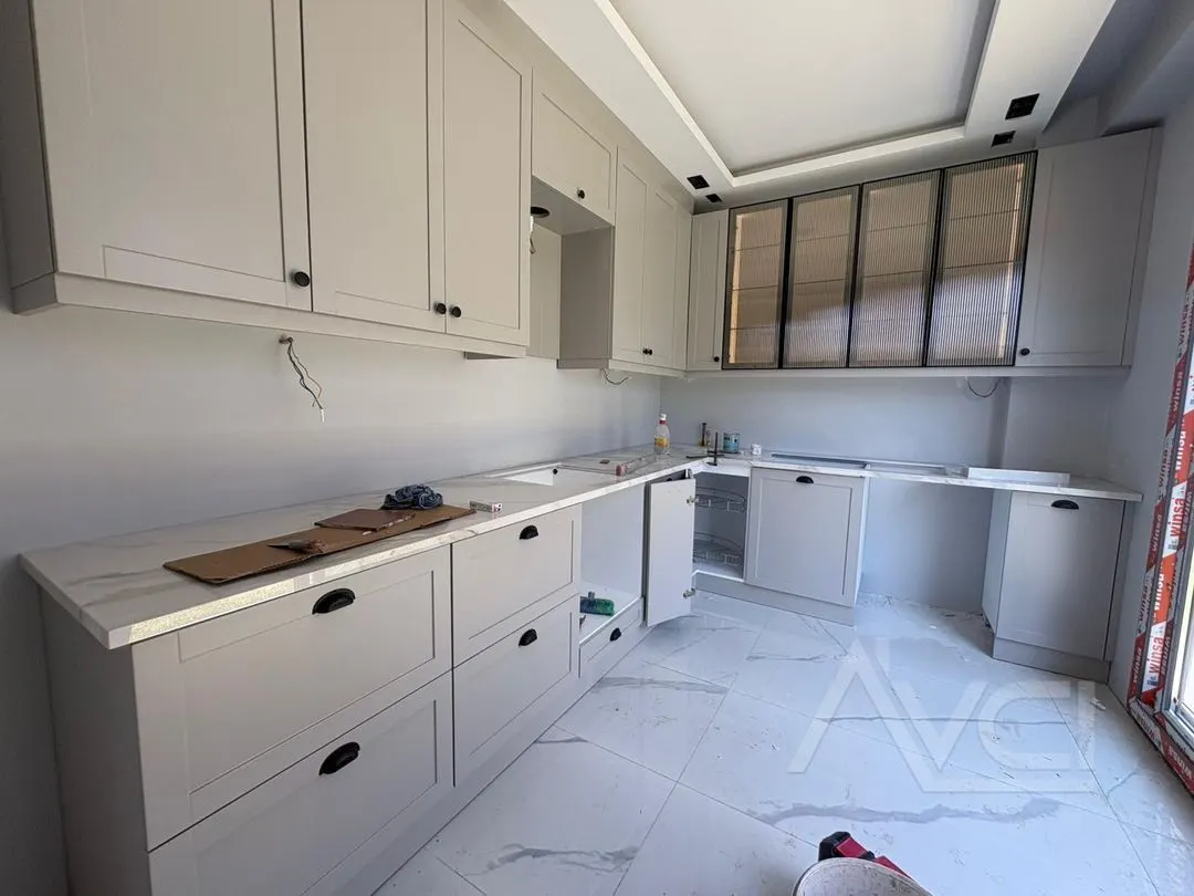 AVCI’DAN NARLI ALTINDA DENİZE 150MT 3+1 SIFIR VİLLA