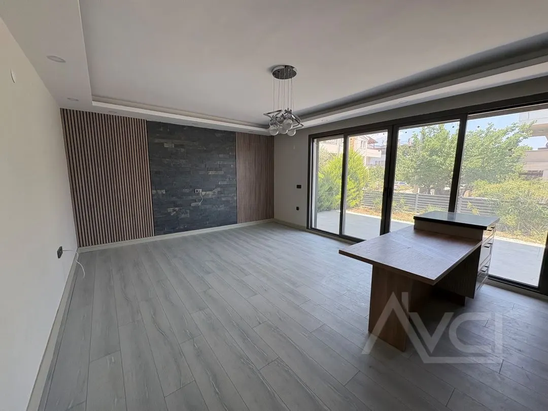 AVCI’DAN NARLI ALTINDA 5+1 DENİZE 100MT İKİZ VİLLA
