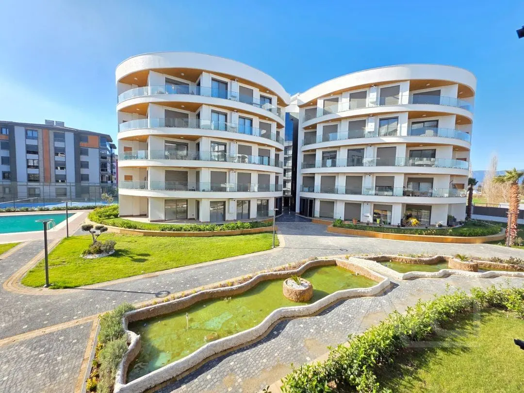 AVCI'DAN ÖREN MODERN'DE YETKİLİ HAVUZLU K.OTOPARKLI 1+1