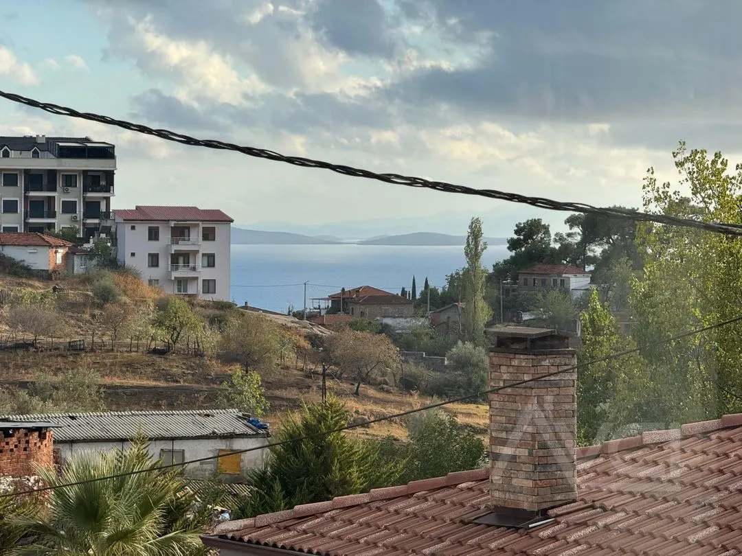 AVCI’DAN GİRİŞTE ODA 5+2 TAŞ KONAK TARZI DENİZ MANZARALI GENİŞ VİLLA