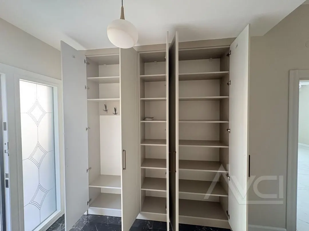 AVCI’DAN GÜRE OTELLER BÖLGESİNDE 4+1 OTOPARKLI BAHÇELİ TEK MÜSTAKİL VİLLA
