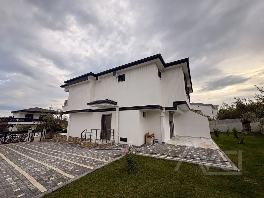 AVCI’DAN KÜÇÜKKUYUDA 3+1  İkiz