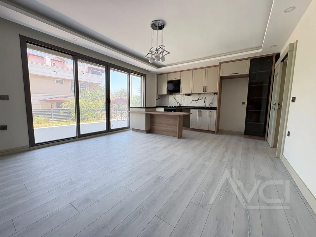 AVCI’DAN NARLI ALTINDA 5+1 DENİZE 100MT İKİZ VİLLA