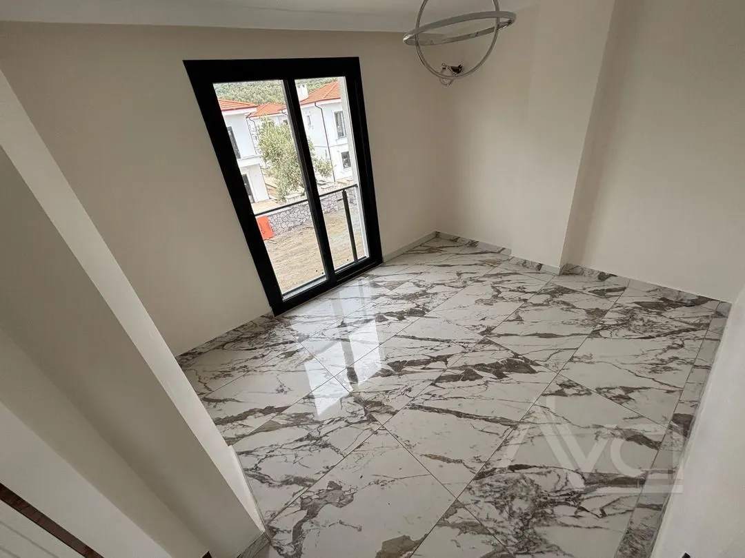 AVCI’DAN KÜÇÜKKUYU MIHLI’DA 3+1 ÖZEL OTOPARKLI VİLLA