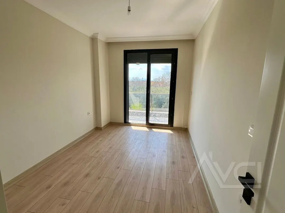 AVCI’DAN GENİŞ BAHÇELİ 3+1 SIFIR VİLLA