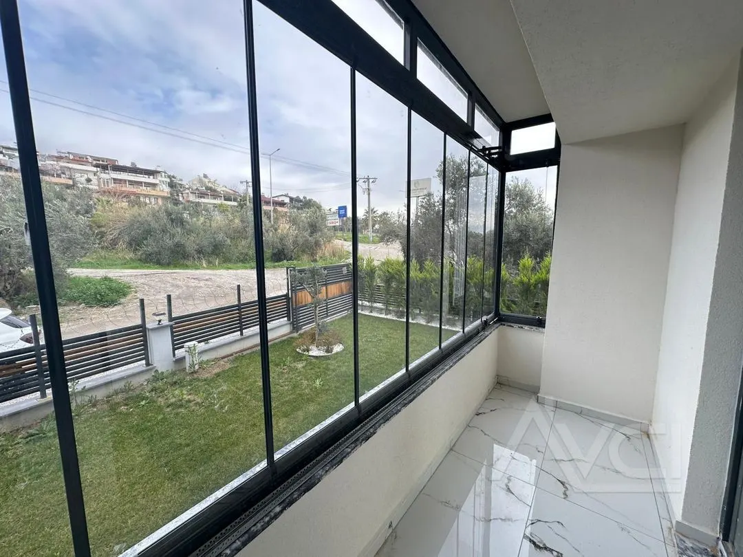 AVCI’DAN AVCILAR’DA DENİZE 50 MT DENİZ MANZARALI VİLLA