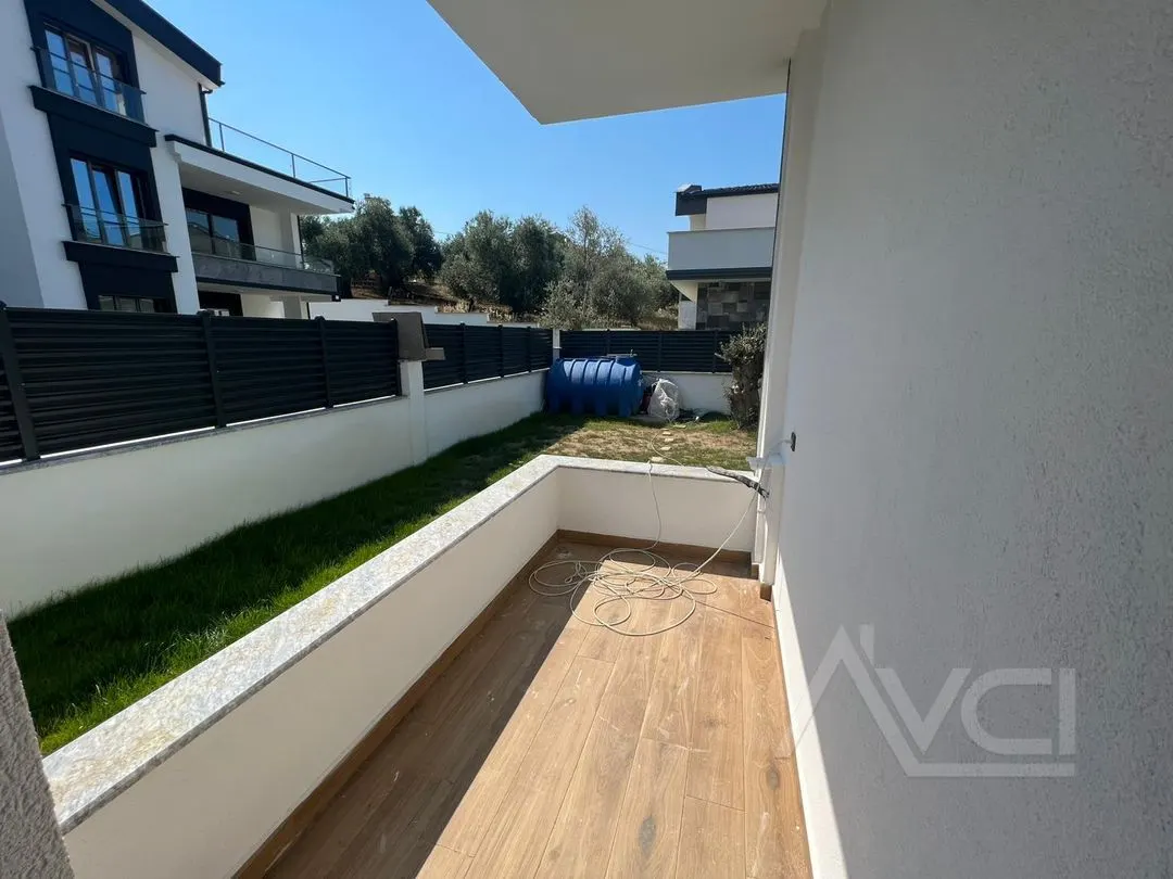 AVCI’DAN 660M2 ARSALI MÜSTAKİL HAVUZLU DENİZ MANZ VİLLA