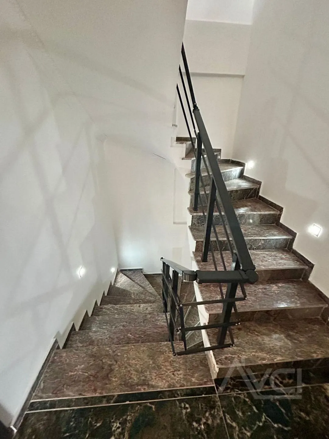 AVCI’DAN DENİZE 350 MT 4+1 BAHÇELİ MANZARALI SIFIR VİLLA