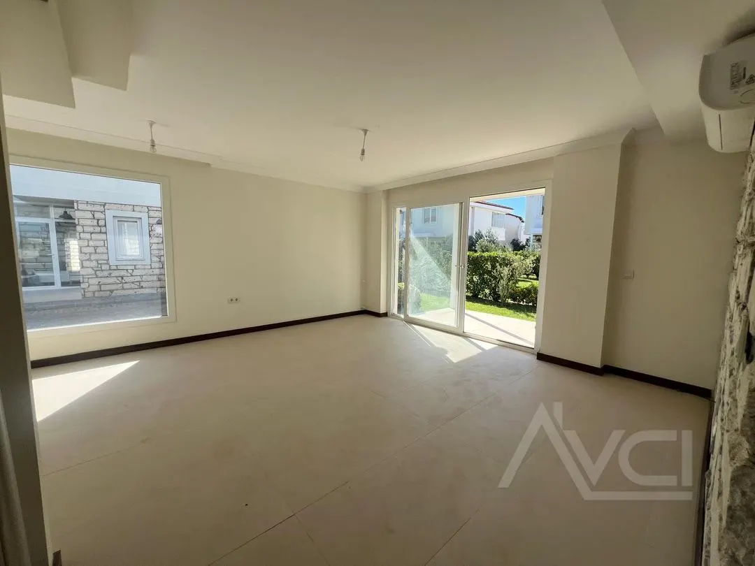 AVCI’DAN DENİZE 250 MT MÜSTAKİL GÜVENLİKLİ HAVUZLU VİLLA