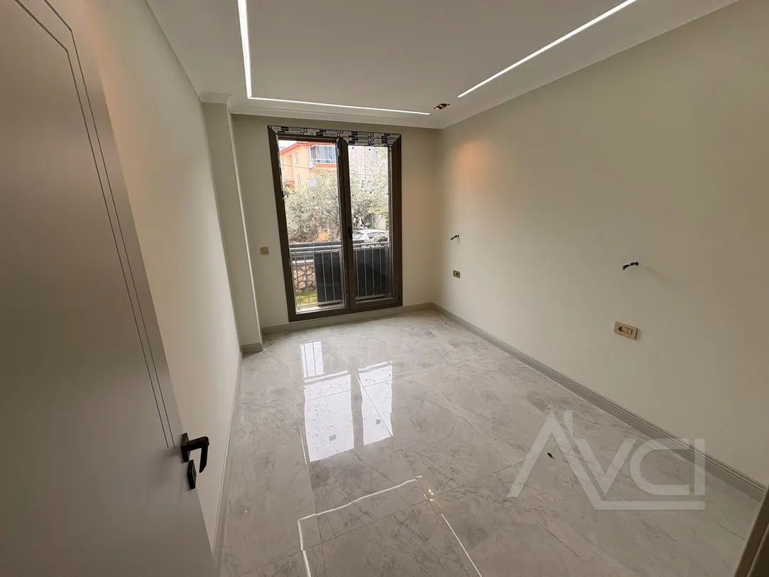 AVCI’DAN KÜÇÜKKUYUDA AYRI MUTFAK 2+1 DAİRE