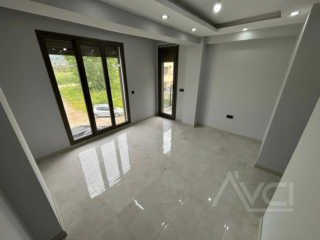 AVCI’DAN TAHTAKUŞLAR’DA DENİZE 50 MT TEK MÜSTAKİL GİRİŞTE ODALI