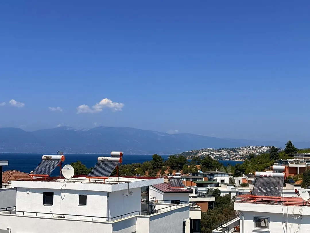 AVCI’DAN 400M2 ARSA İÇERİSİNDE ÖZEL OTOPARKLI 3+1 VİLLA
