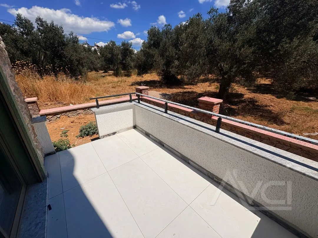 AVCI’DAN 3+1 DENİZ MANZARALI GİRİŞTE ODALI 350M2 İÇESİNDE PELİTKÖY’DE TEK MÜSTAKİL