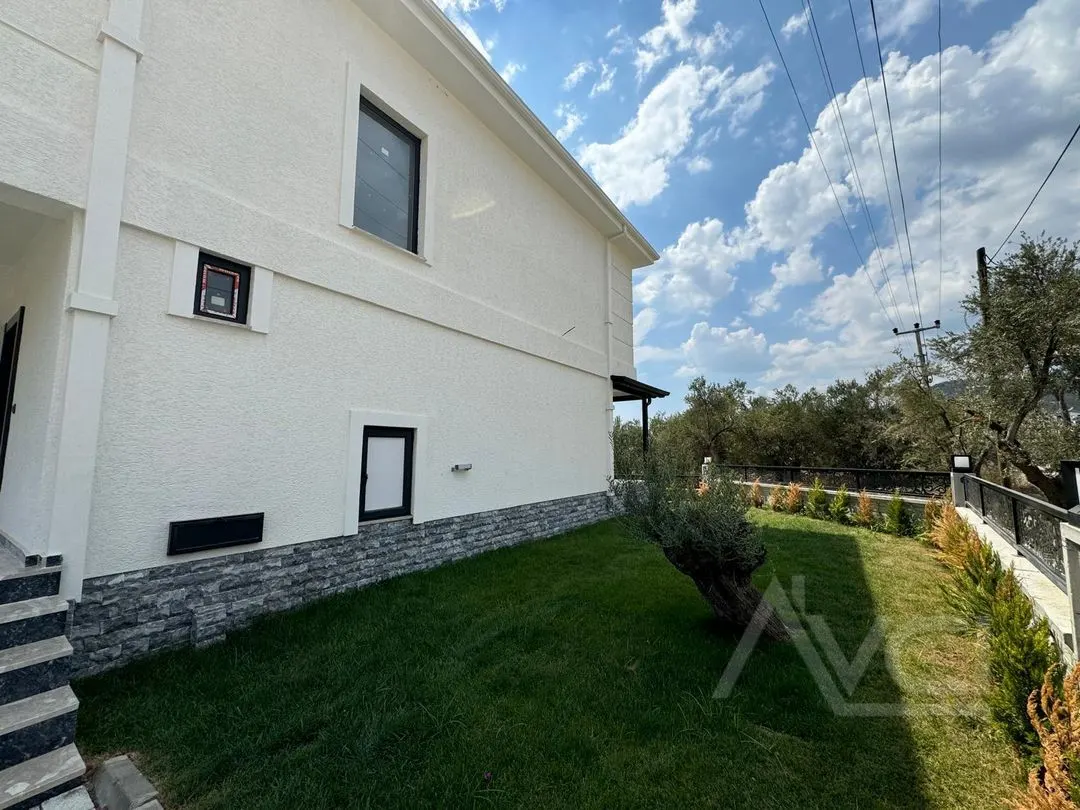 AVCI’DAN 300M2 ARSA İÇİNDE GİRİŞTE ODALI BAĞIMSIZ MÜSTAKİL VİLLA
