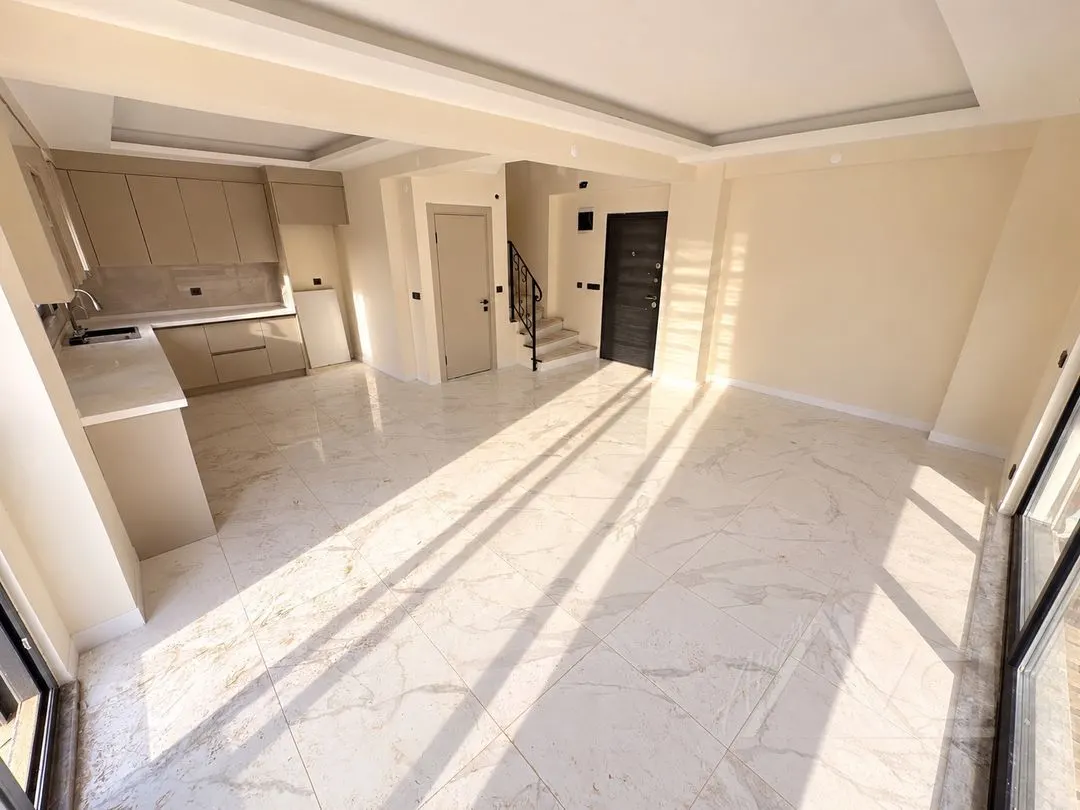 AVCI’DAN GÜRE’DE 3+1 TERASLI ORTAK HAVUZLU İKİZ VİLLA