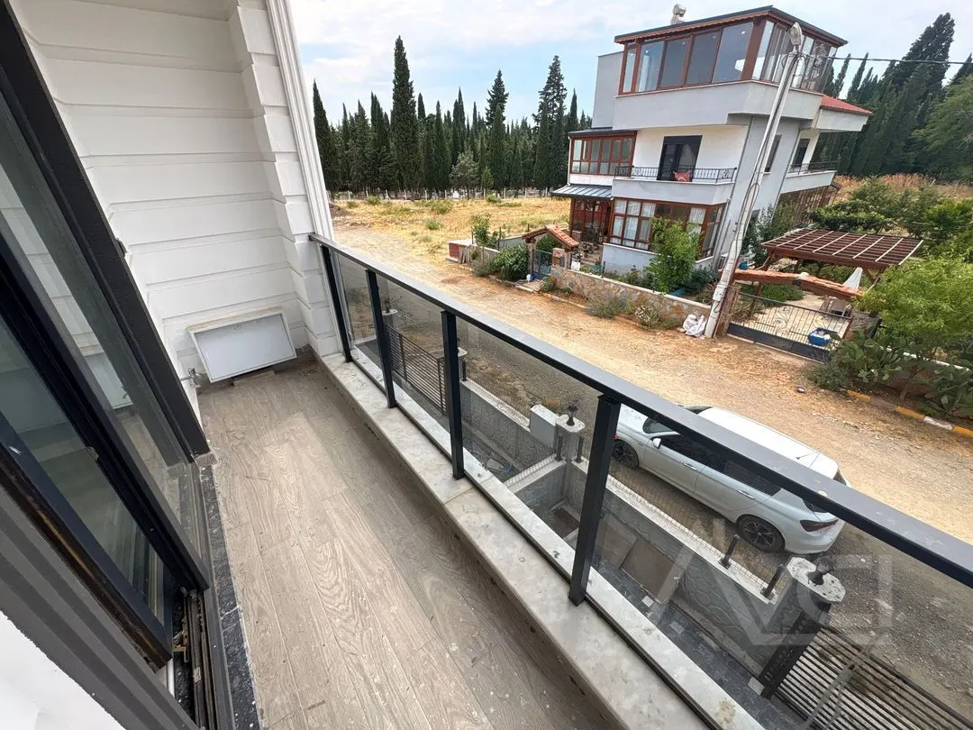 AVCI’DAN DAİRE FİYATINA 3+1 VİLLA