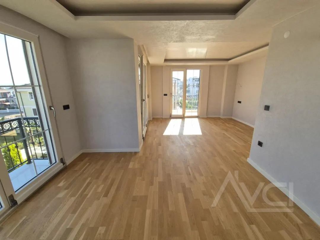 AVCI’DAN CUNDA’DA DENİZE 50MT 400M2 ARSALI MÜSTAKİL VİLLA
