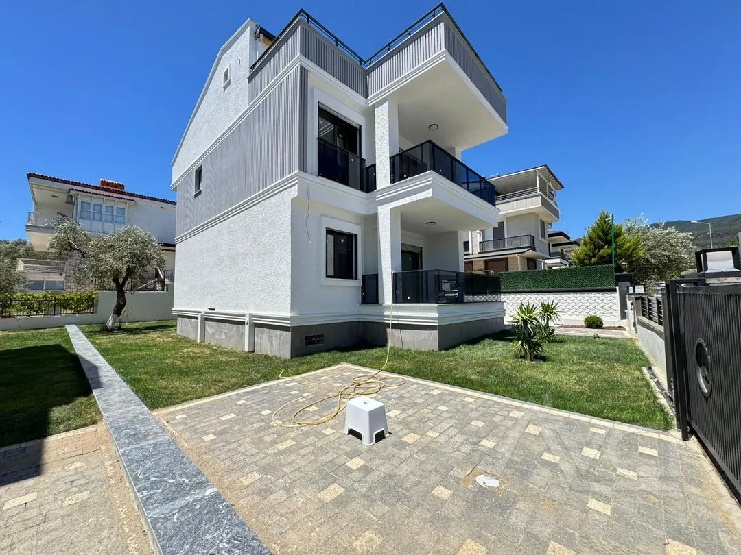 AVCI’DAN 350M2 ARSA/GİRİŞ ODALI/DENİZ MANZ./TAM MÜSTAKİL 5+1