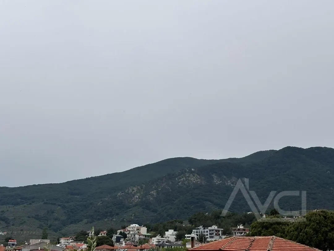 AVCI'DAN GÜRE'DE 2+1 BAHÇE KATI VE ÜST KAT LÜKS DAİRE