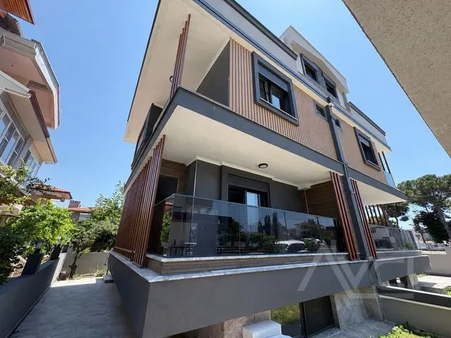 AVCI’DAN NARLI’DA YOL CEPHELİ 3+1 TERASLI VİLLA