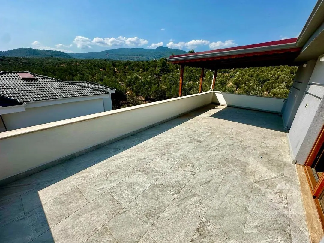AVCI’DAN 5+1 MÜSTAKİL HAVUZLU DENİZ MANZARALI DENİZE 350 MT  VİLLA